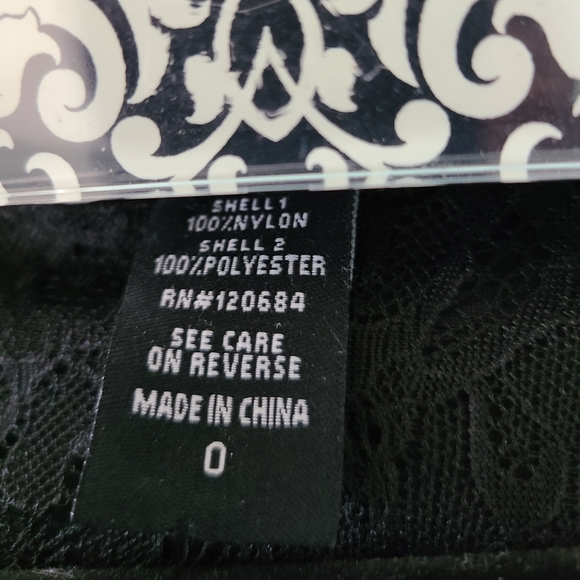 4X HOST PICK! TORRID ~ Lace Detail-Short Sleeve Blouse - Picture 6 of 6